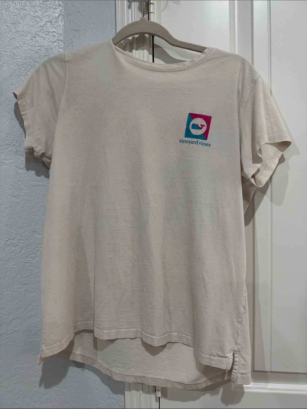 Vineyard Vines Cream Short Sleeve Tee with Multicolor Logo